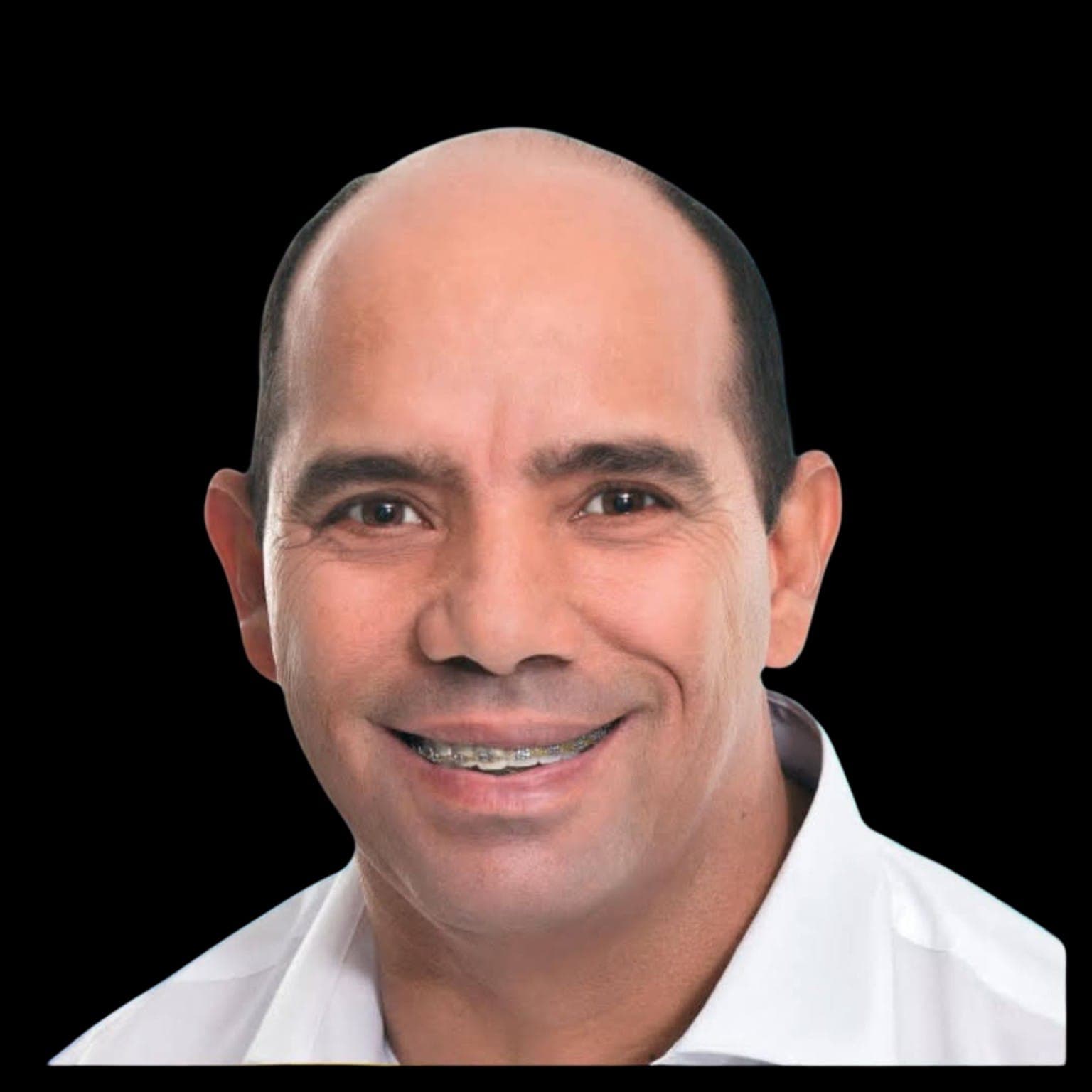 Retrato profissional do corretor Adão de Souza Dourado